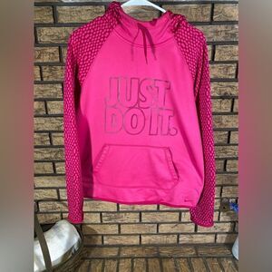 ‎Hot pink Nike pullover